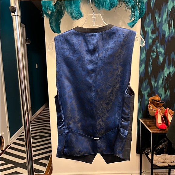 Men's Navy Plaid Vest - Picture 3 of 4